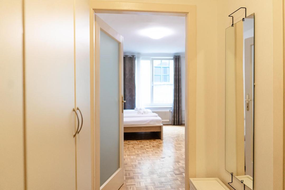 Central Living - Stephansdom Apartments Viena Habitación foto