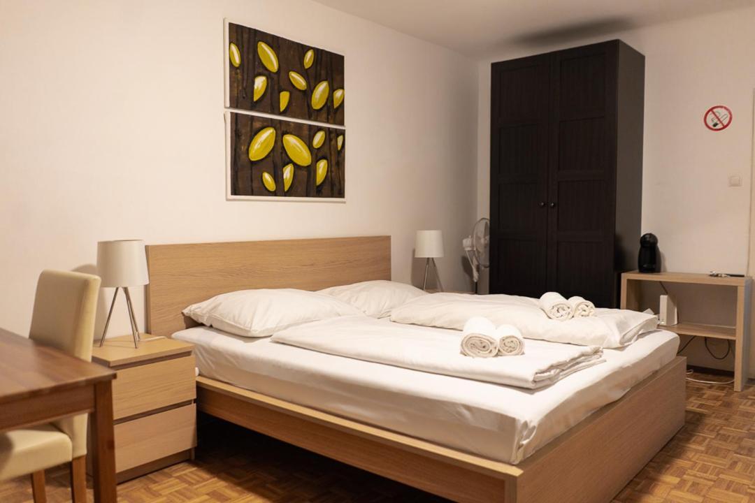 Central Living - Stephansdom Apartments Viena Habitación foto